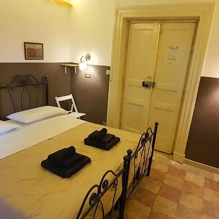 Sparta بيت ضيافة تارانتو